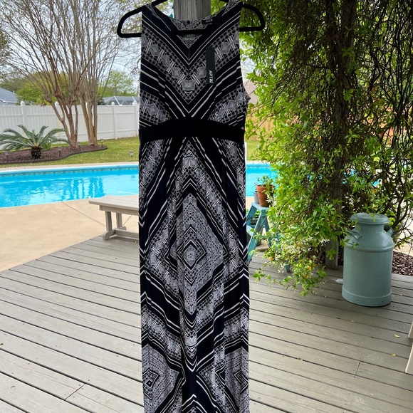 NWT!!  APT 9 Maxi Dress! SZ L - Picture 3 of 11